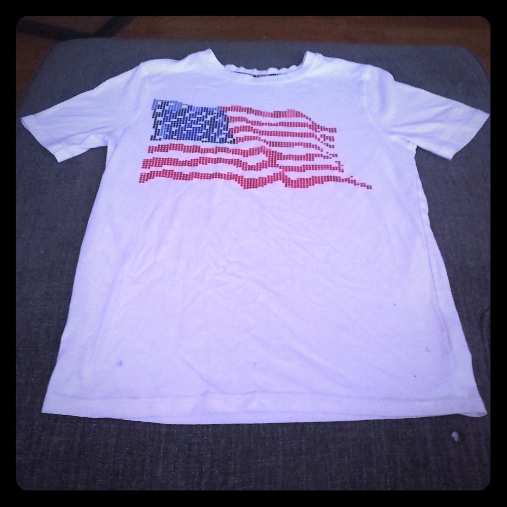 Boy's American Flag T-Shirt by JK Tech Size Large